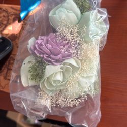 Solawood Flowers- Boutonnière 