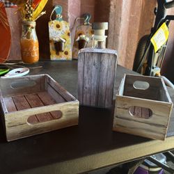 A Set 2boxes  & Bottle 
