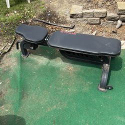 Adjustable Weightlifting Bench With Wheels. Ethos.