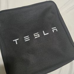 TESLA CHARGER
