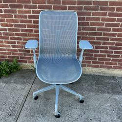 Herman miller Cosm Chair