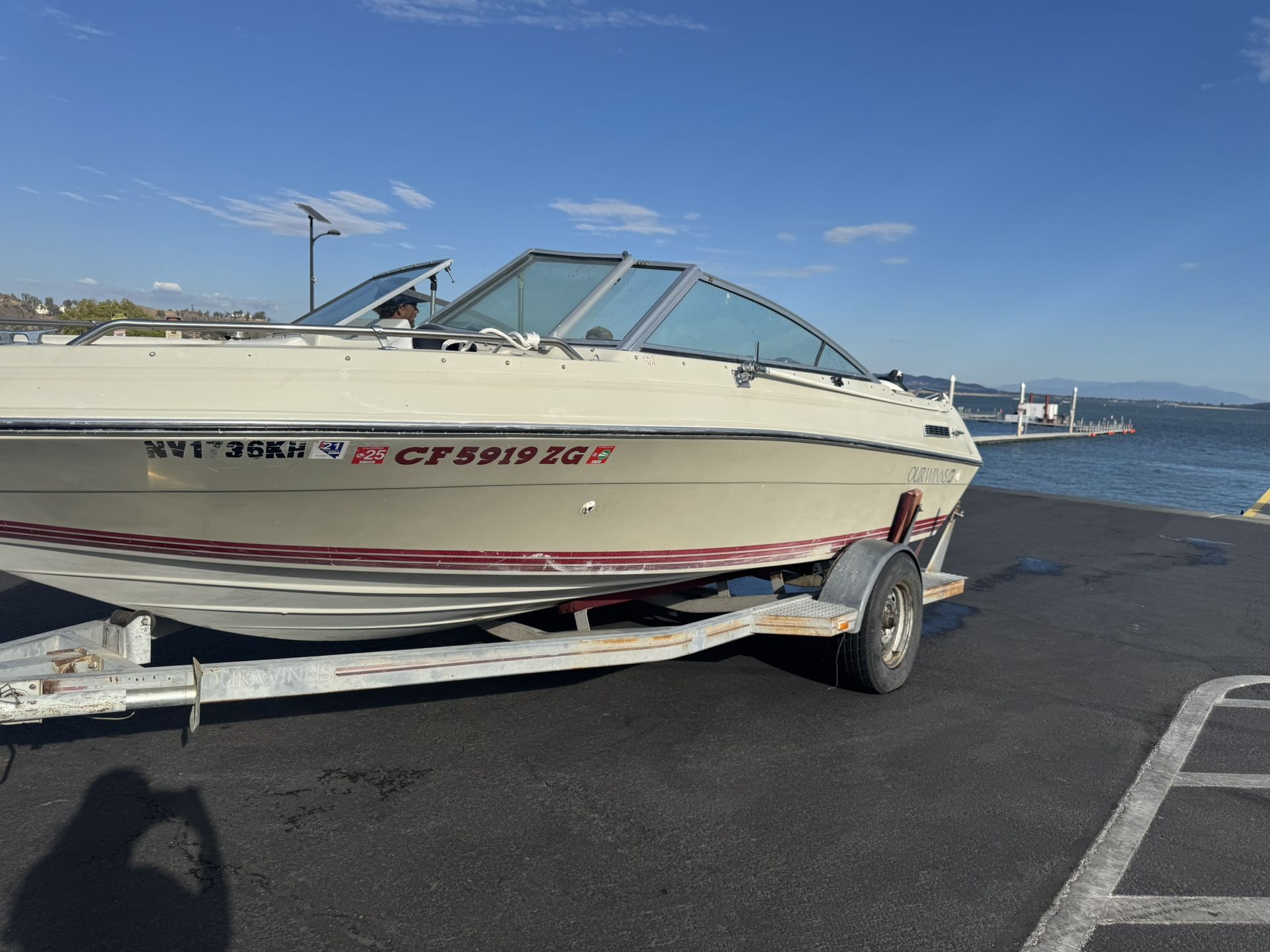 1998 Four Winds OMC Outdrive Boat and Trailer 