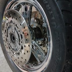 Harley Chrome Cvo Front Chrome Wheel With Rotors And Tire