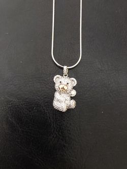 Gold plated 🧸pendant with chain