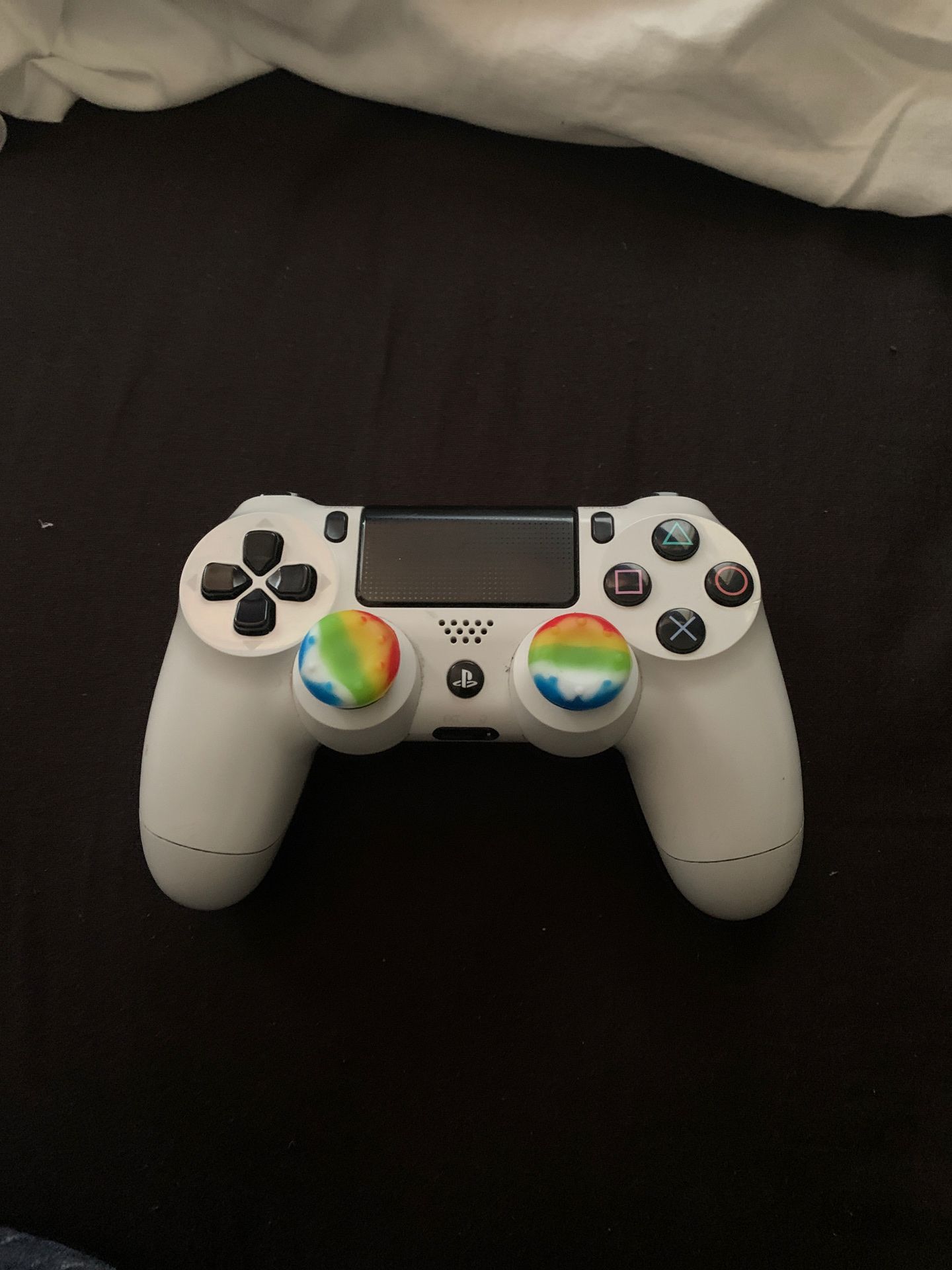 Ps4 white controller 40$