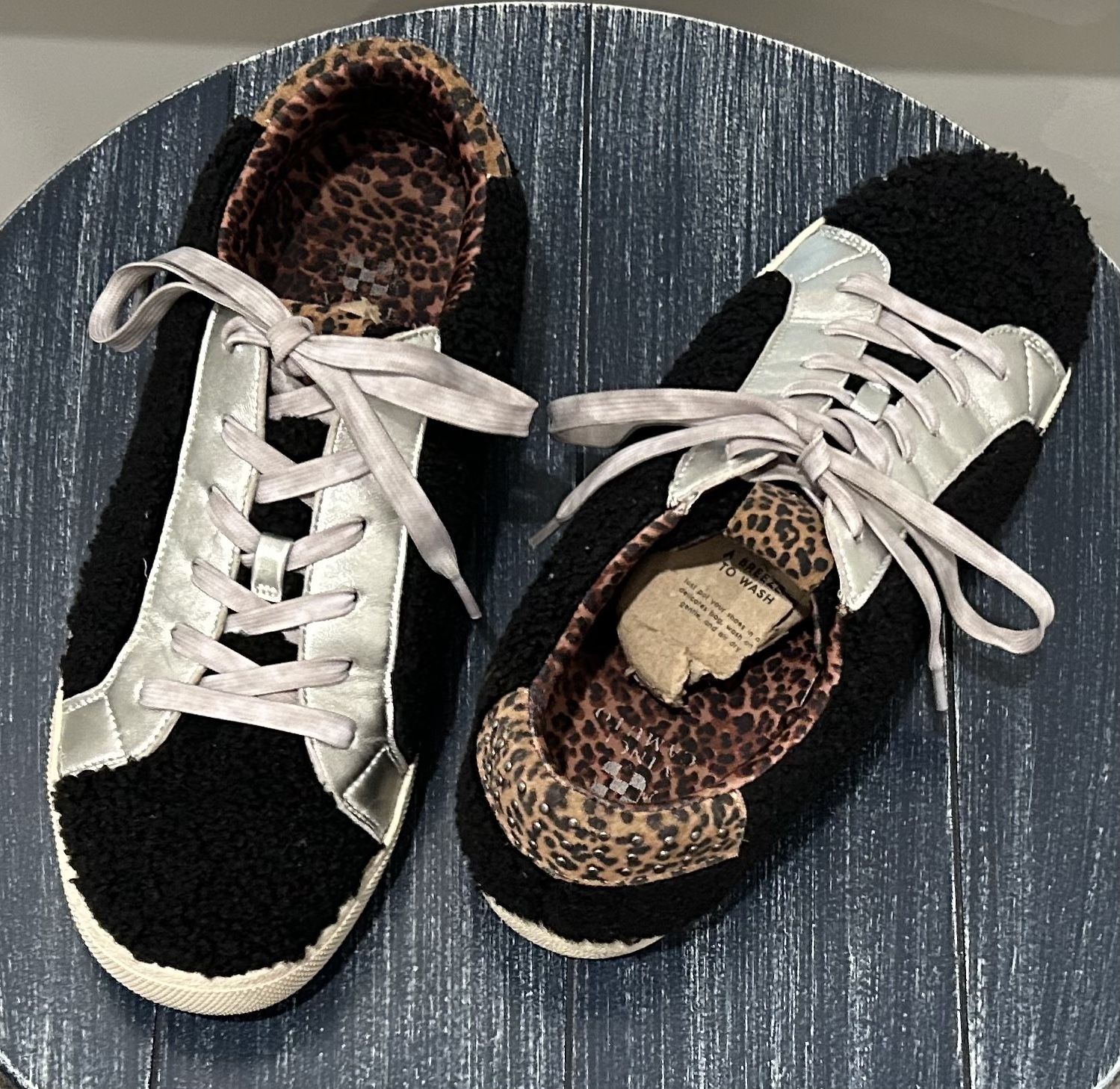Vince Camuto Sneakers