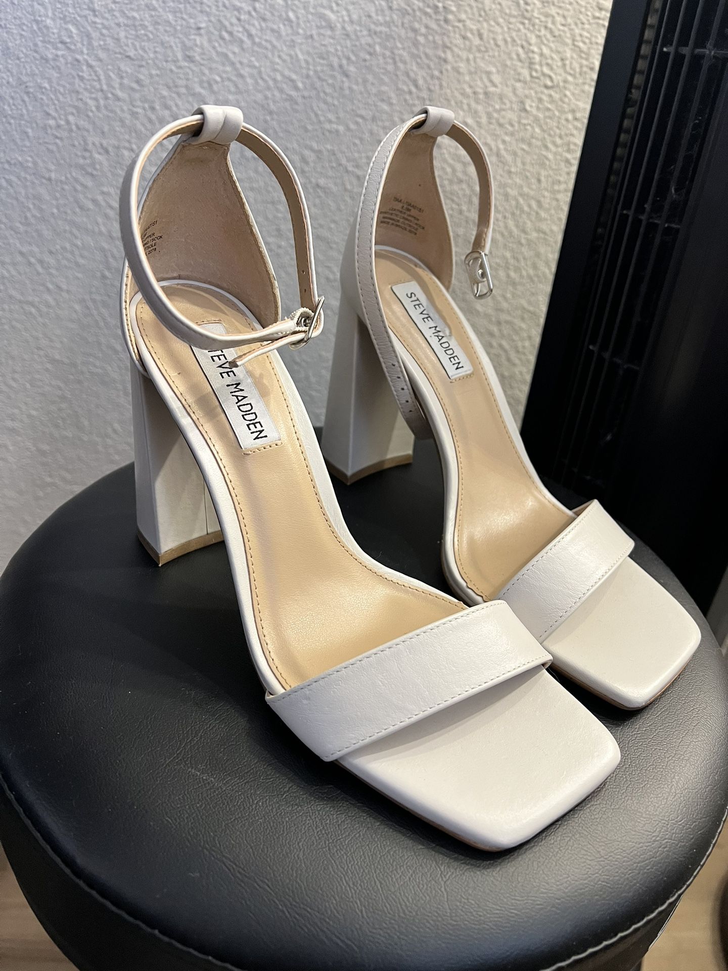 Steve Madden Tiaa heel 6.5