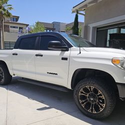 👇

🚨 2015 Toyota Tundra SR5 CrewMax V8 — 85k Miles — Lifted — Excellent — Firefighter Owned