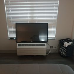 55" Flat Screen Television W/ Firestik