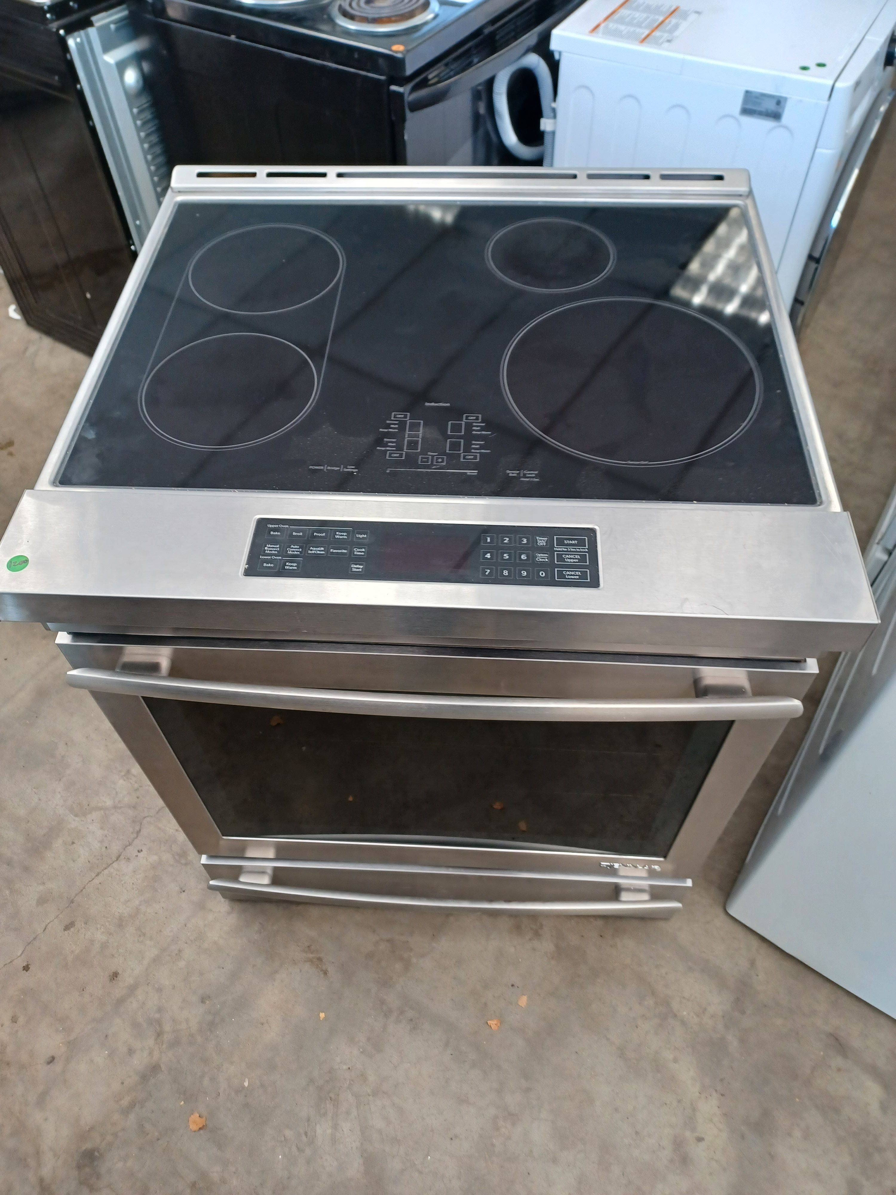 JENN AIR 30 INCH SLIDE IN INDUCTION RANGE