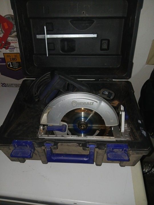 Kobalt 15 Amp Magnesium Circular Saw
