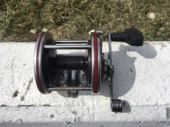 Penn 3/0 H Special Senator fishing reel.