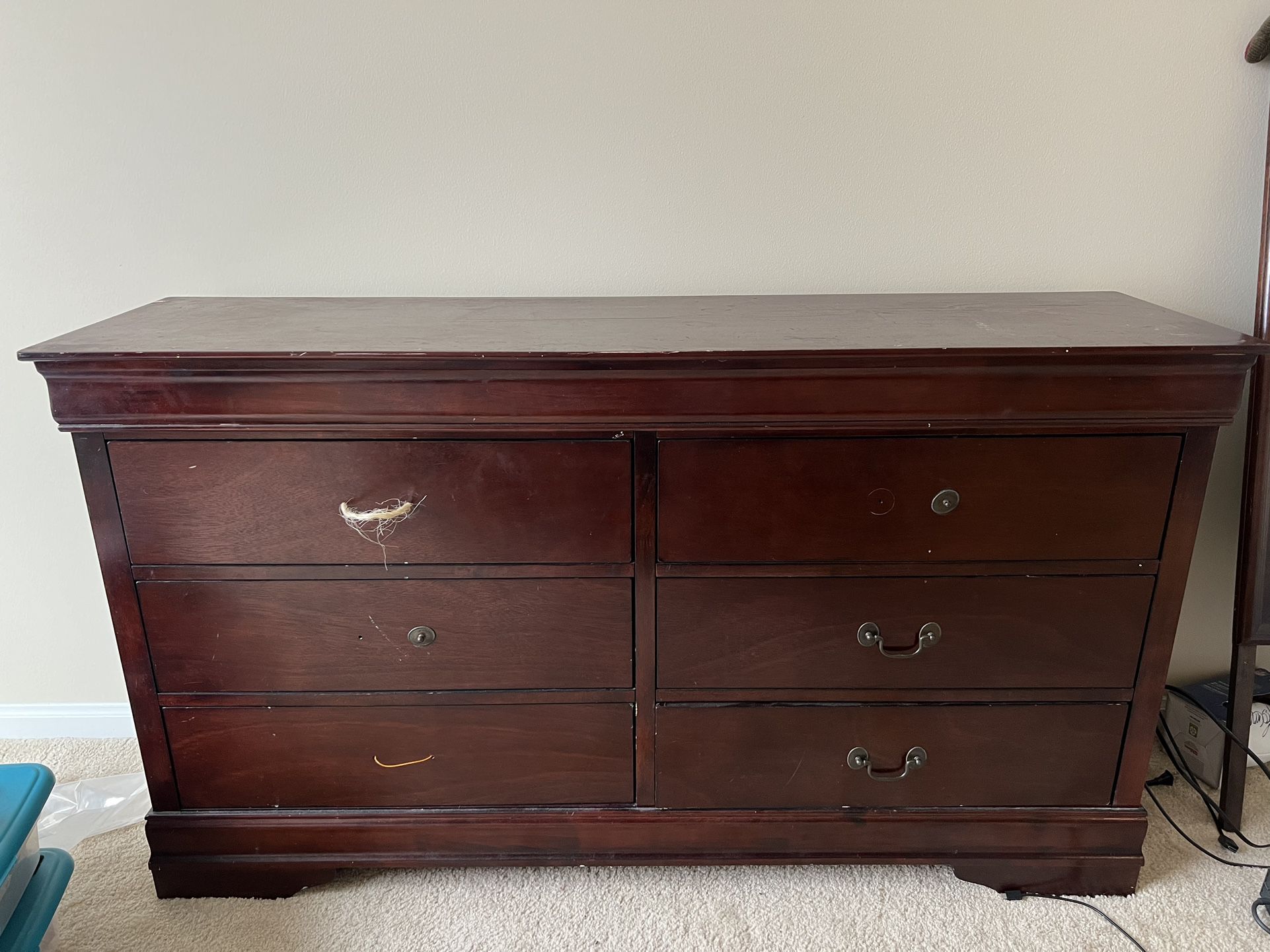 Dresser With Attachable Mirror (Need Out ASAP!)