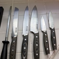 6 Piece Knife set And block 