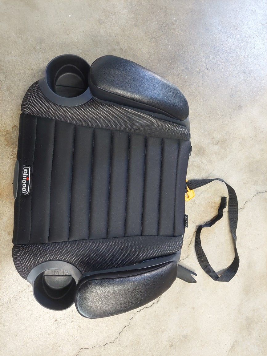 Chicco GoFit Plus Backless Booster Car Seat - Avenue