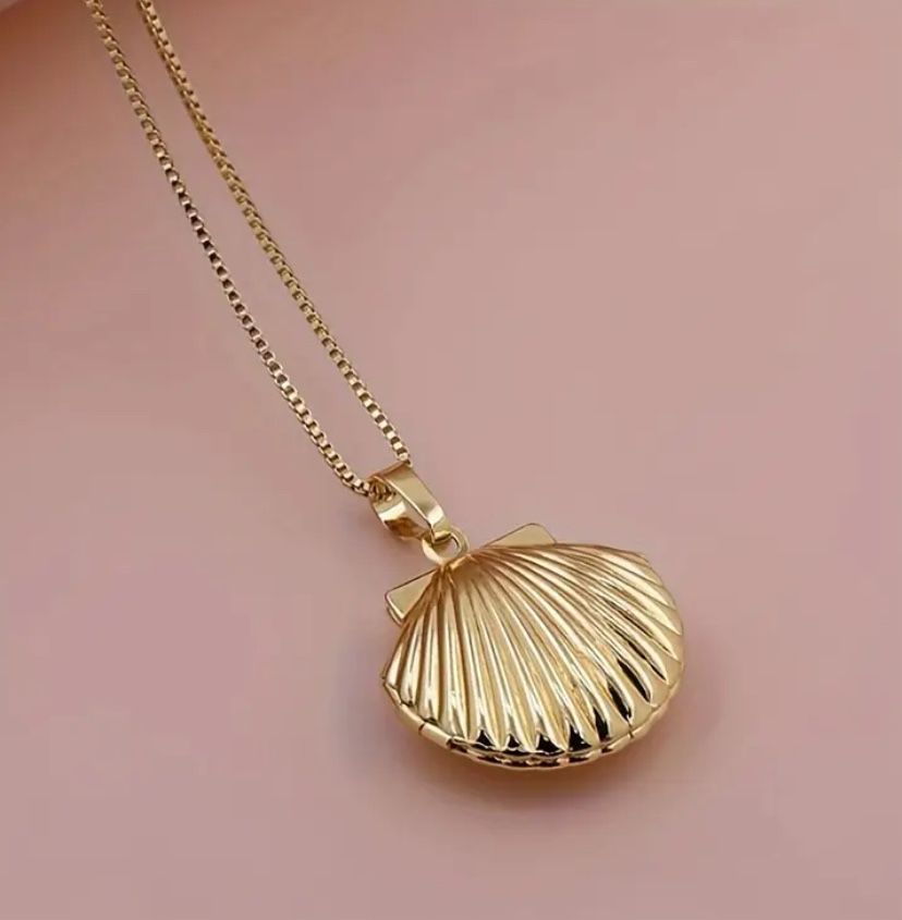 Shell Locket Necklace