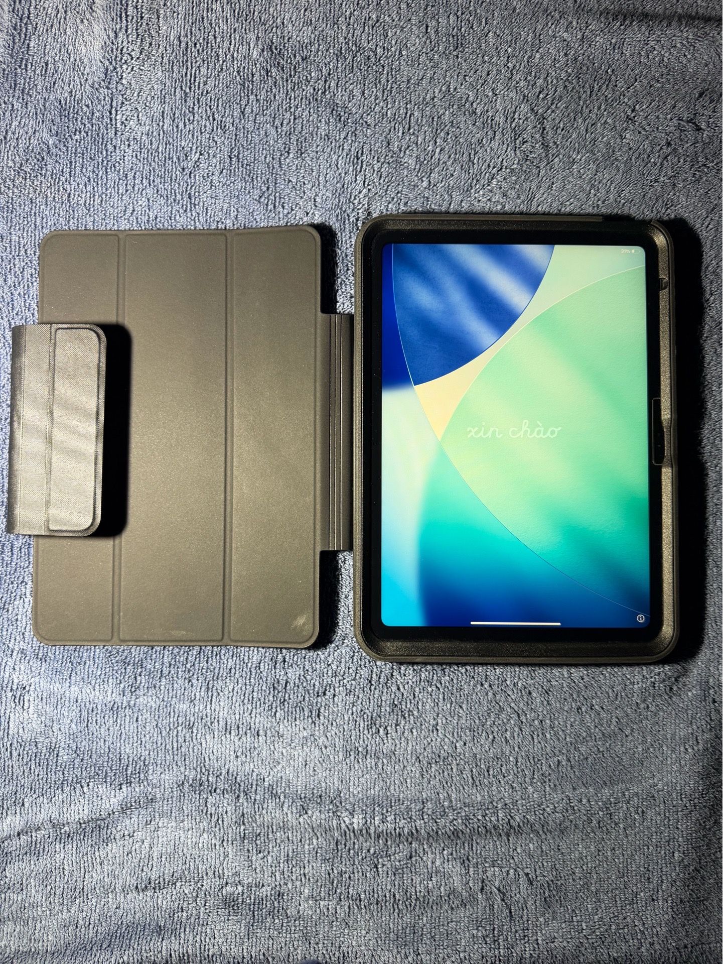 Like New iPad 11 128gb Gray