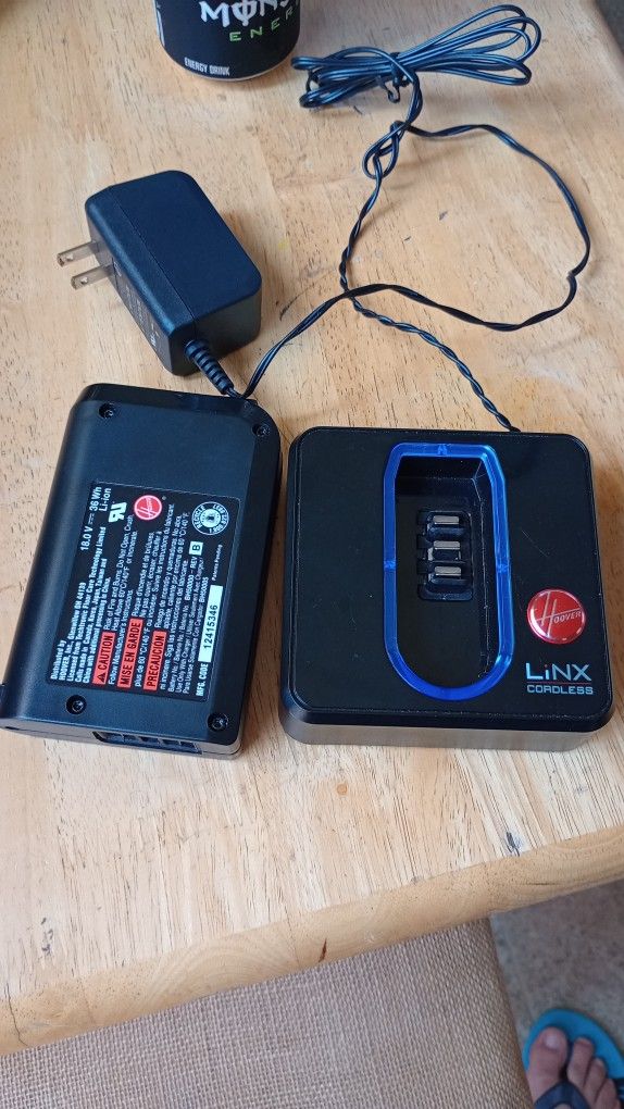 Hoover LiNX Cordless Vacuum Charger + Battery