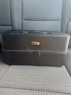 Shark Flexstyle with Case