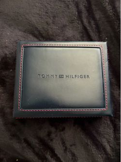 Tommy Hilfiger Men's Black Leather Rfid