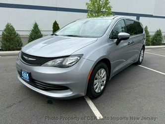 2020 Chrysler Voyager