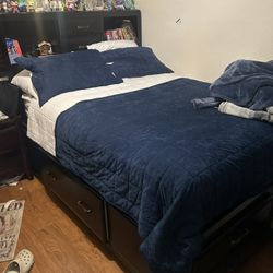 Full Sized Bed