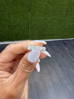 14k White Gold Diamond Band