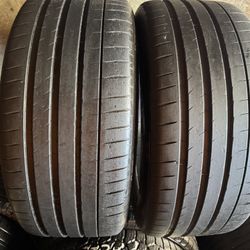 Pair Of 285 40 22 Michelin Pilot Sport 4s Tires 