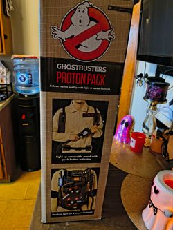 Ghostbusters Proton Pack Deluxe Replica