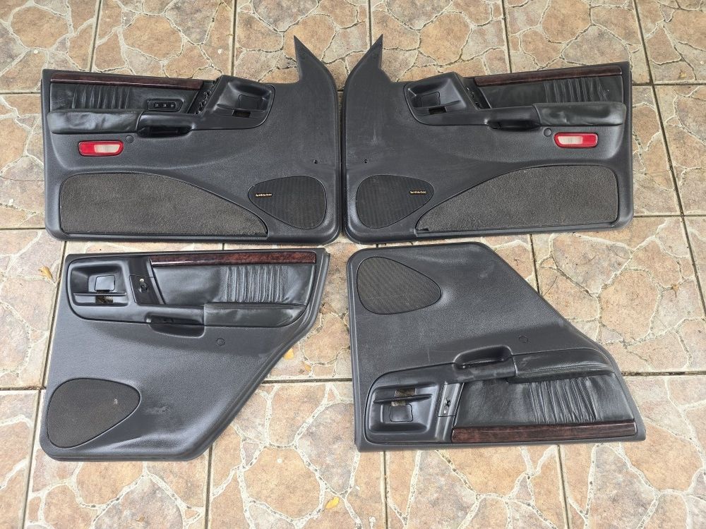 Interior Parts Jeep Cherokee 5.9 Door Panels