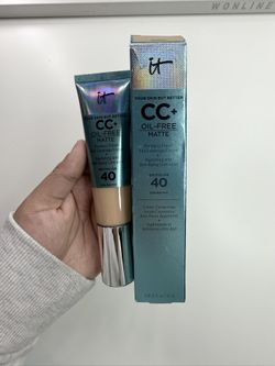 It Cosmetics CC+ Cream Natural Matte Foundation With SPF 40