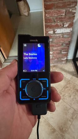 Sirius Stiletto 2 SL2 satellite Radio + Home Dock + Car Kit + Remotes