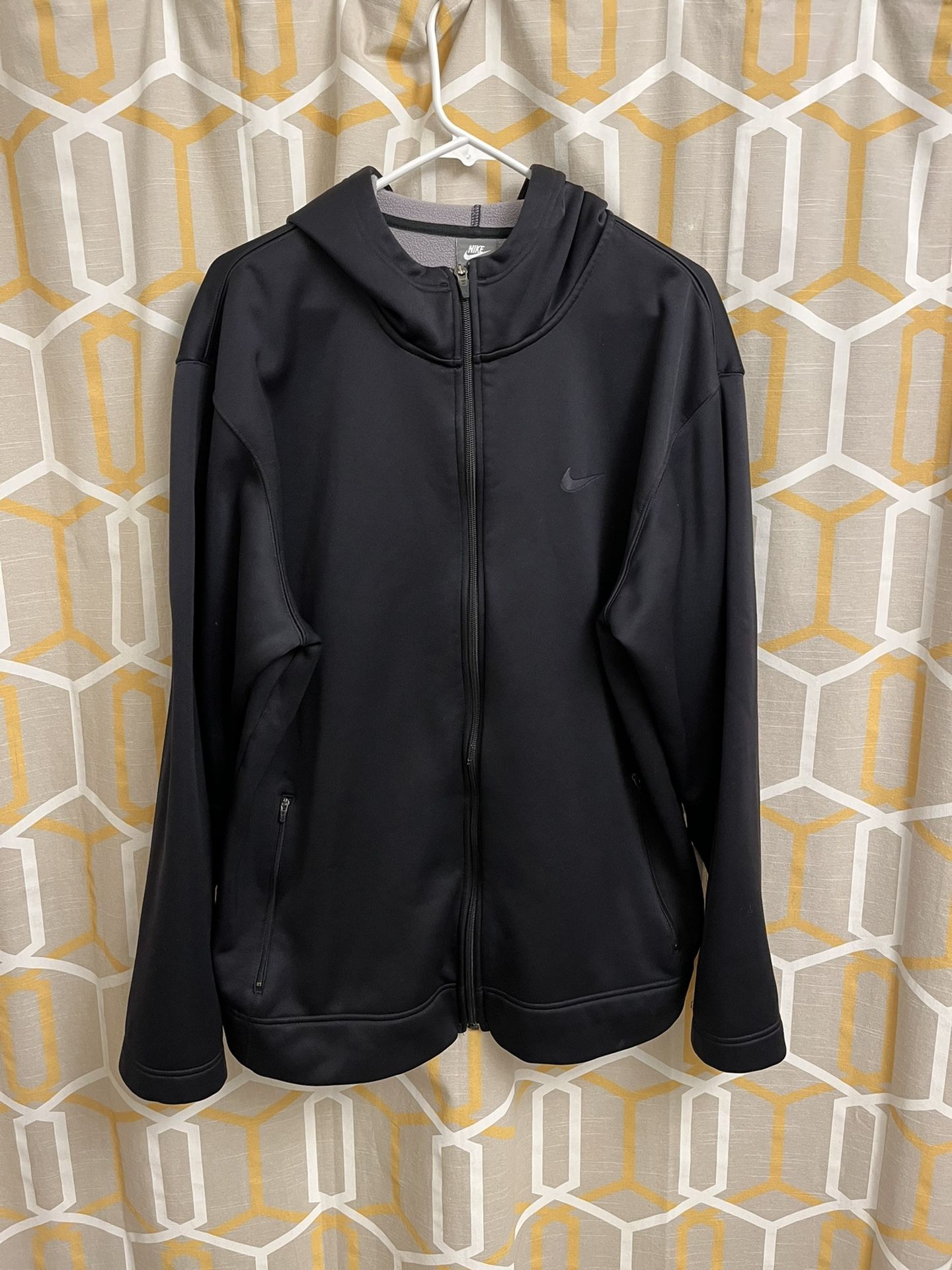 Men’s XL Nike Hooded Jacket w/ Fleece Lining
