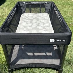 4 Moms Pack & Play 