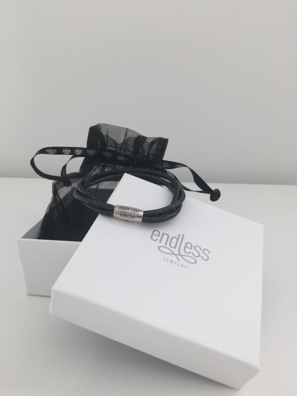 Jennifer Lopez Leather Bracelet with Gift Box. Size Medium