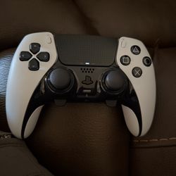 DualShock Edge