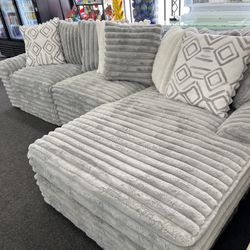 Feel Chaise Stunning Sectional!