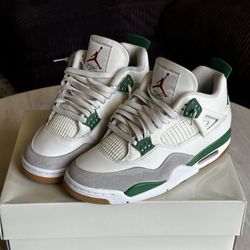 Air Jordan 4 Retro 