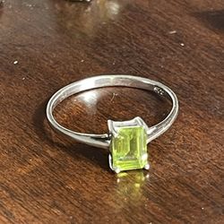 Silver Ring Green Stone 