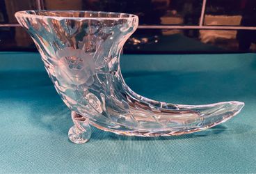 Vintage beauty! 24% lead crystal cornucopia made in West Germany