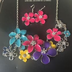 Flower Necklace With Earring 