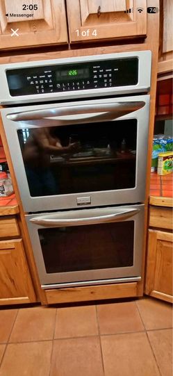 This dual oven by Fridgidaire Gallery