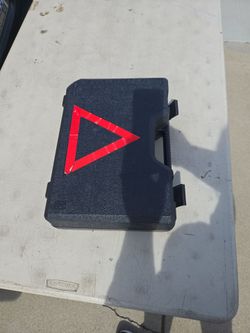 Emergency road kit