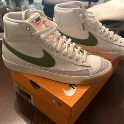 Nike Blazer Mid - Green Asparagus 