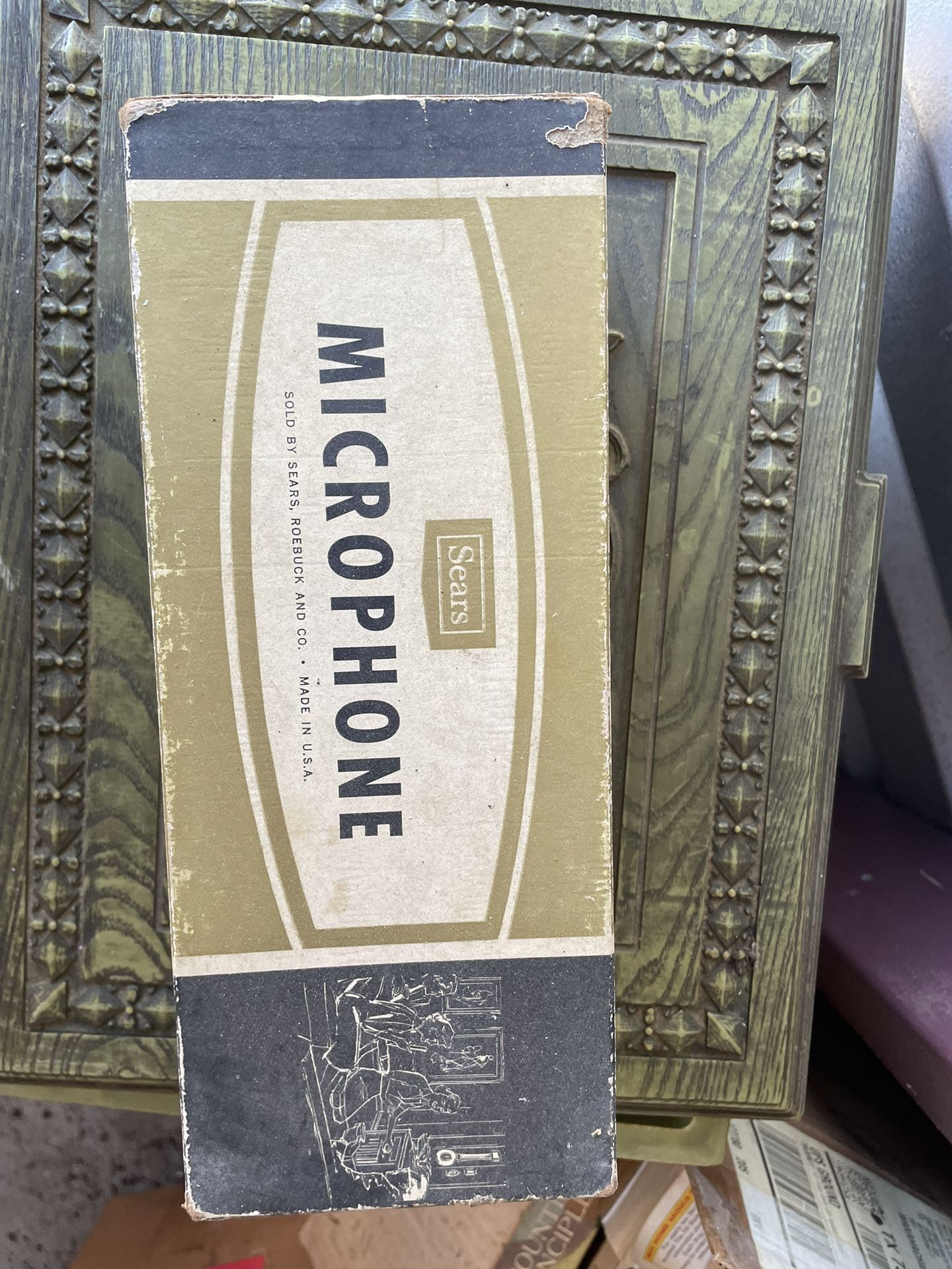 Microphone