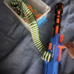 Nerf Mini gun With 230 Round Belt