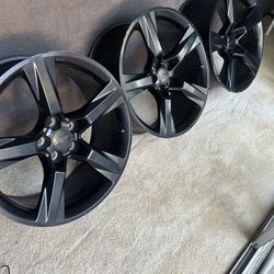 Chevrolet 2016 OEM Glossy Black Rims 