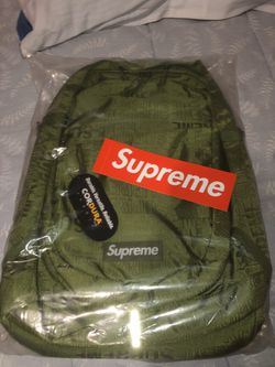 Supreme backpack SS19 brand new