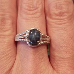 Real star sapphire ring