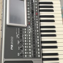 KORG PA900 